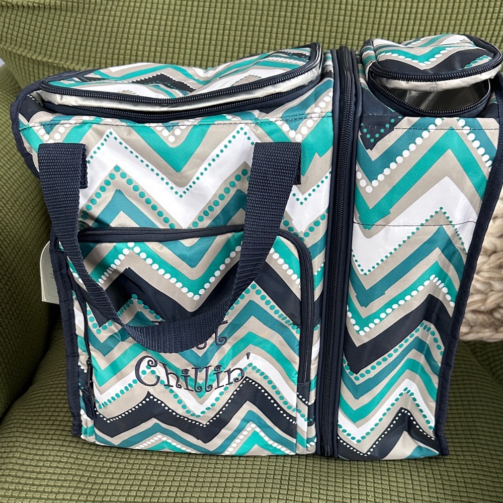 Thirty-One Chevron Cooler Bag with Teal and Navy Accents